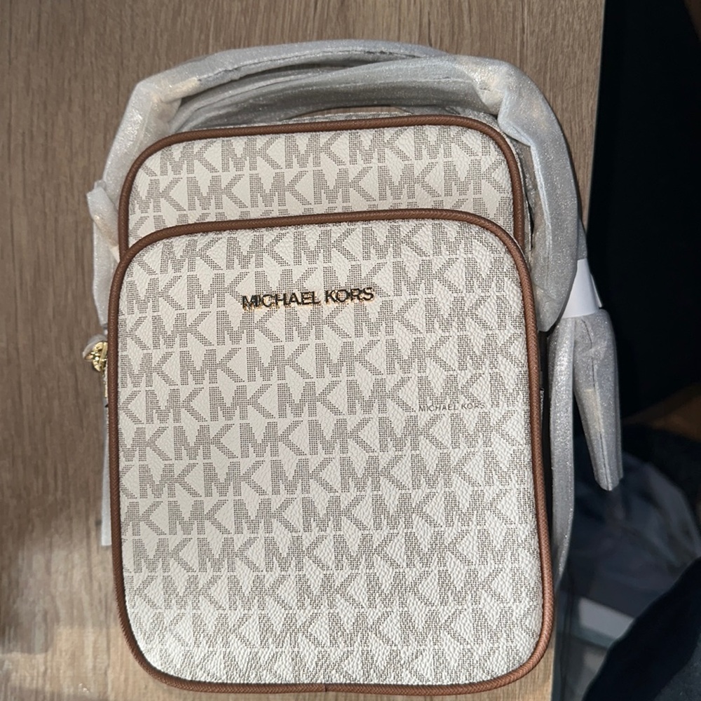 Brand New Michael Kors Crossbody